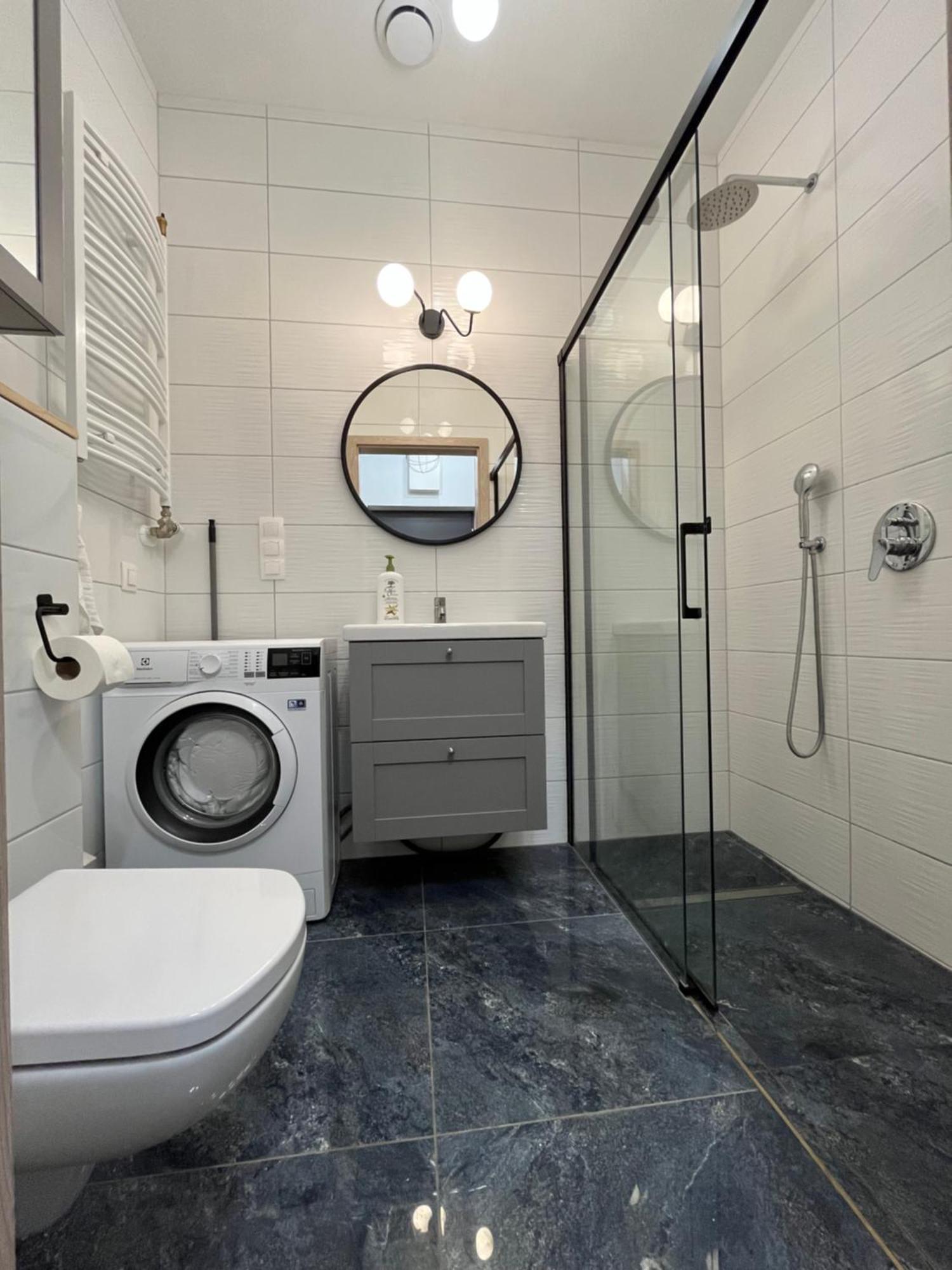 Feelhome Apartment With Kitchen Красков Екстериор снимка
