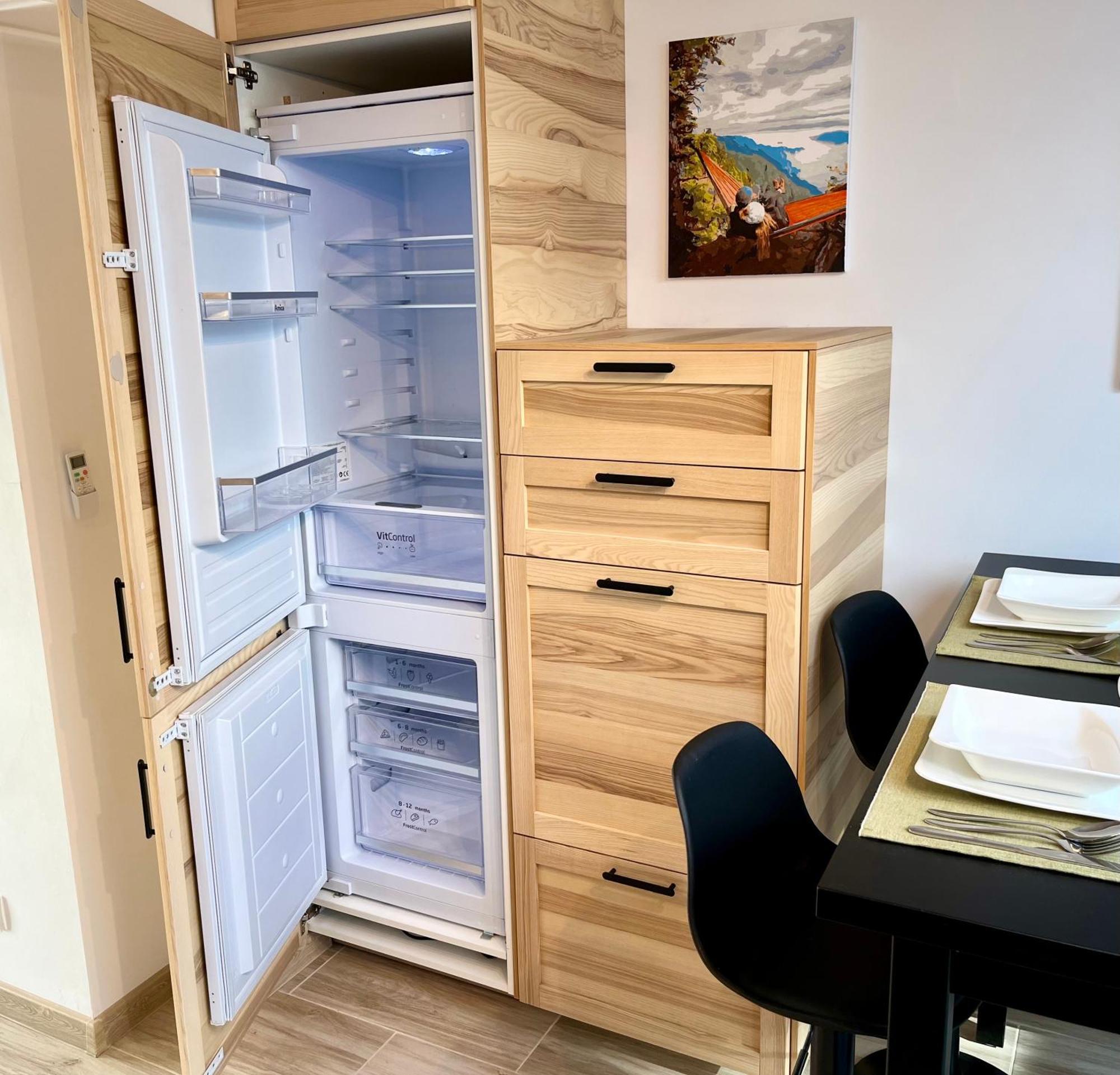 Feelhome Apartment With Kitchen Красков Екстериор снимка